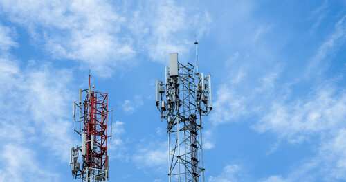 Acordo com Anatel e Confea prevê capacitação técnica e apoio a projetos de instalação de repetidores e reforçadores de sinal